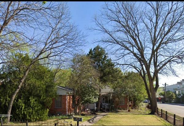 2300 N Prairie Avenue, Dallas, TX 75204