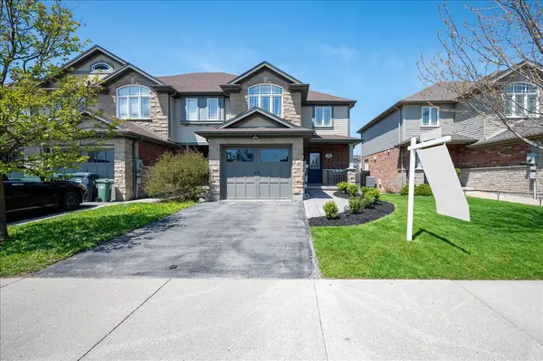 32 Laughland LN, Guelph, ON N1L 0C9