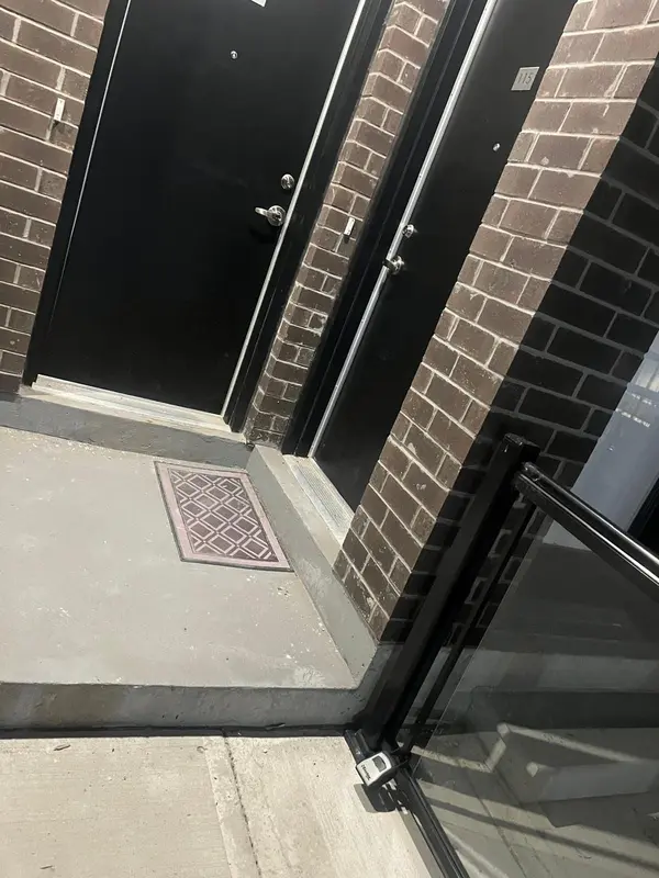 755 Omega DR #116, Pickering, ON L1V 0H1