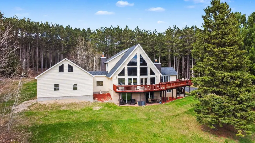1093 Fenton RD, Paradise Twp, MI 49649
