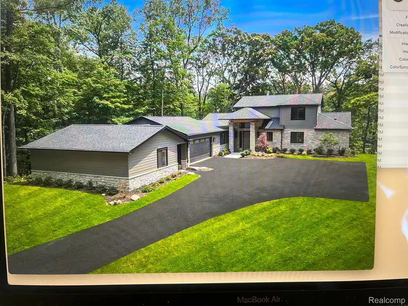3511 LAKECREST DR, Bloomfield Charter Township, MI 48304