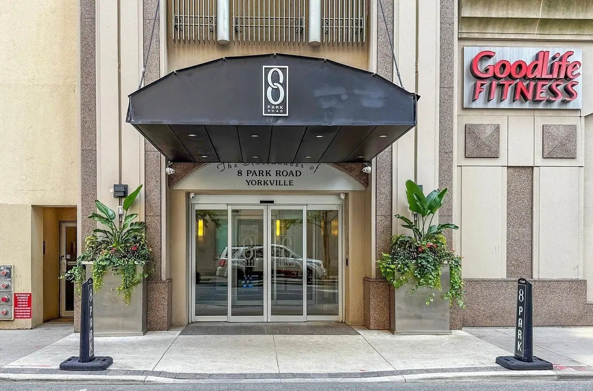 8 Park RD #1915, Toronto C09, ON M4W 3S5