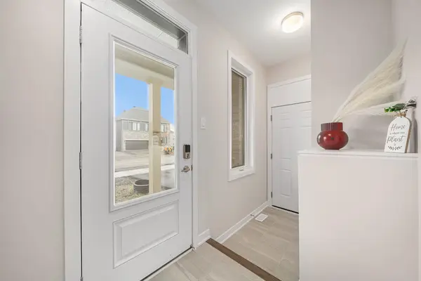 173 Conservancy DR, Barrhaven, ON K2J 7L8