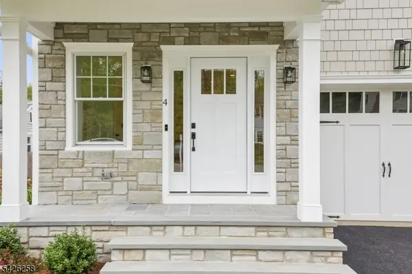 4 Shadylawn Dr, Madison Boro, NJ 07940