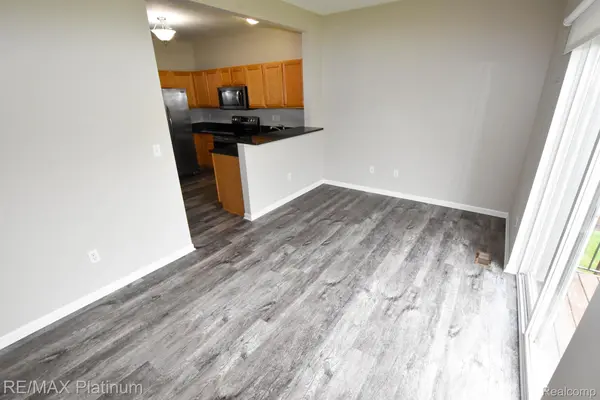 2180 KNOTTY PINE TRL, Howell Township, MI 48855
