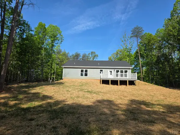371 Pettigrew DR, Concord, VA 24538