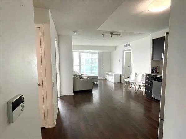 17 Anndale DR #1805, Toronto C14, ON M2N 2W7