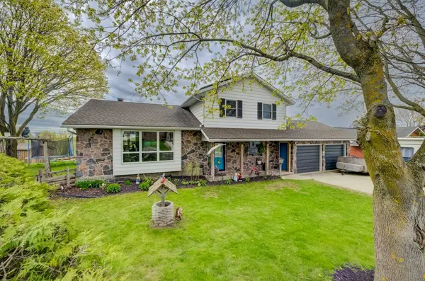 77 2nd Street CRES, Hanover, ON N4N 3K3