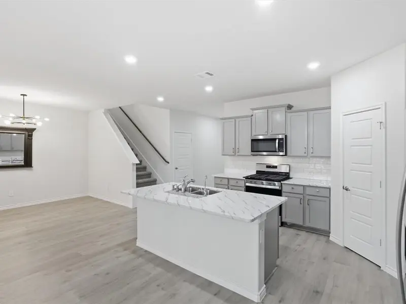 10201 Sunnyview Lane, Aubrey, TX 76227
