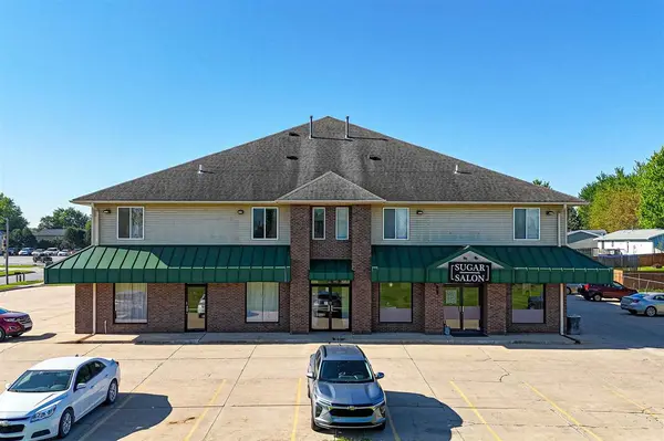 85 Sugar Creek Ln, North Liberty, IA 52317