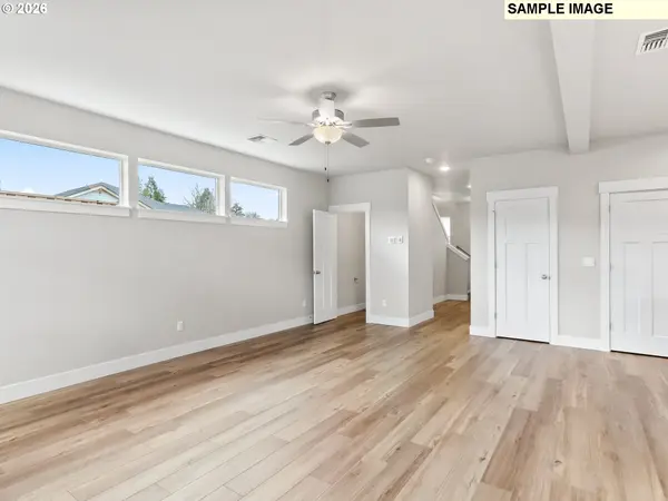 504 NE TRILLIUM DR #63, Estacada, OR 97023