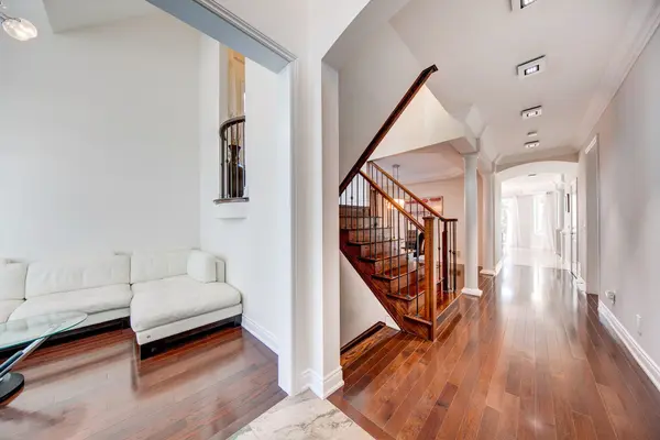 43 Laredo DR, Richmond Hill, ON L4S 0E4