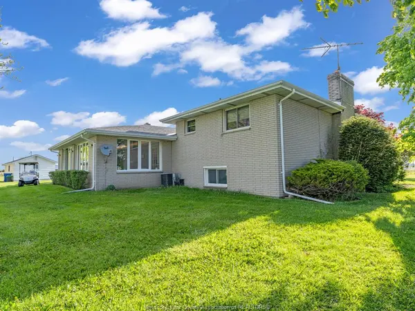 1919 ROCHESTER TOWNLINE, Lakeshore, ON N0R 1R0
