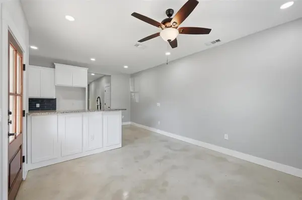 1309 S 5th Avenue #1309, Denison, TX 75021