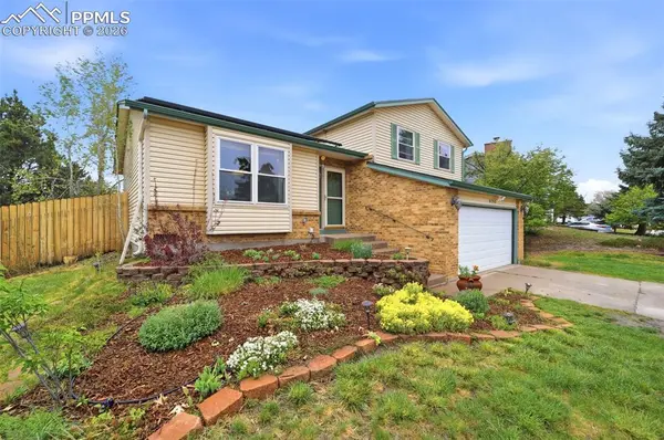 6732 Fredrick DR, Colorado Springs, CO 80918