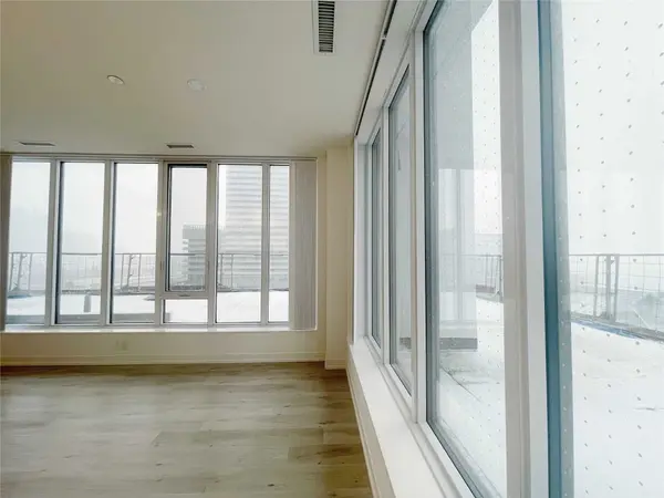 138 Downes ST #1006, Toronto C08, ON M5E 0E4