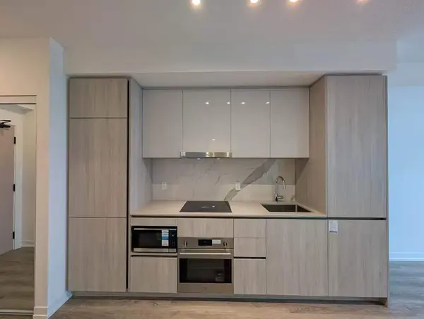 8 Interchange WAY #2511, Vaughan, ON L4K 0R2