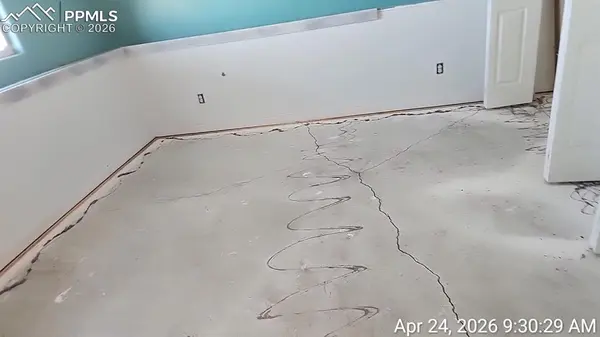1695 E Buffalo LN, Pueblo, CO 81007