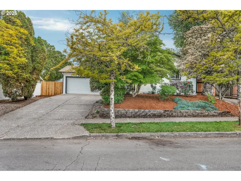 5465 RED LEAF DR, Salem, OR 97306