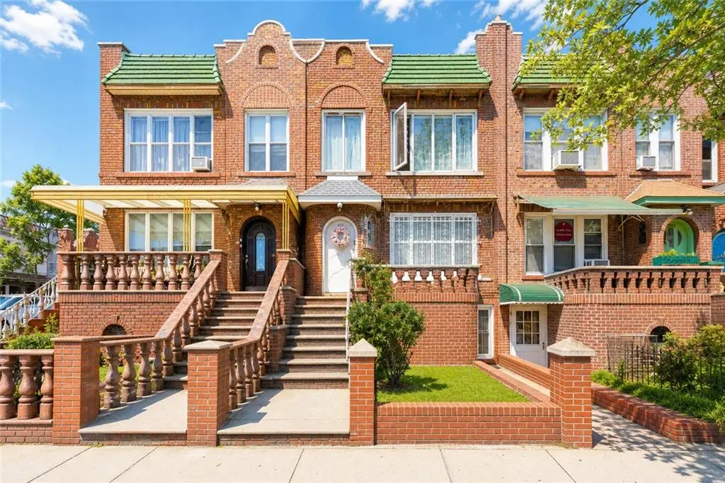 251 Avenue P, Brooklyn, NY 11204