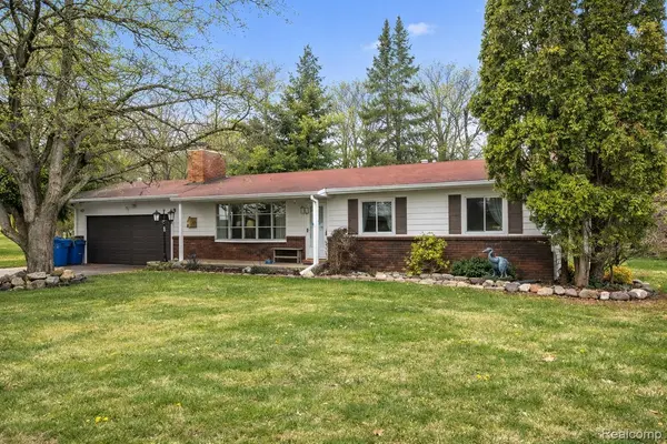 7192 Torrey RD, Mundy Township, MI 48473