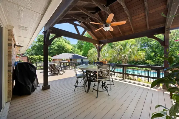 5610 Springbrook Drive, Midlothian, TX 76065