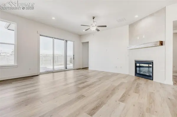8006 Pennydale DR, Colorado Springs, CO 80908