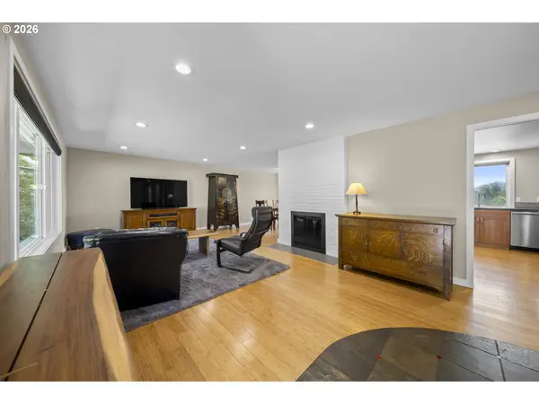 17333 SE COLINA VISTA AVE, Milwaukie, OR 97267