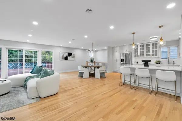 448 Fern Ave, Lyndhurst Twp., NJ 07071