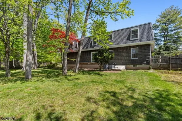 97 Roxy Ave, Edison Twp., NJ 08820