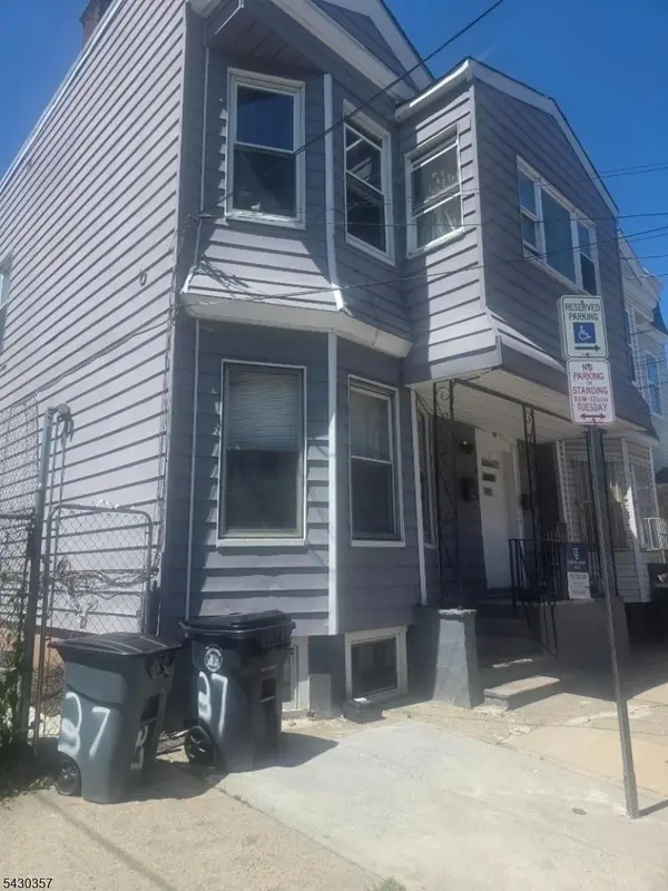 37 Blum St, Newark City, NJ 07103