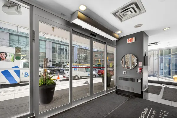 200 Victoria ST #1214, Toronto C08, ON M5B 1V8