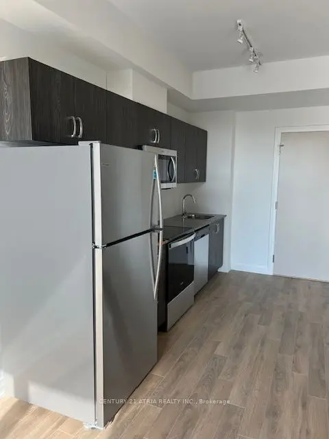 10 Meadowglen PL #410, Toronto E09, ON M1G 0A8