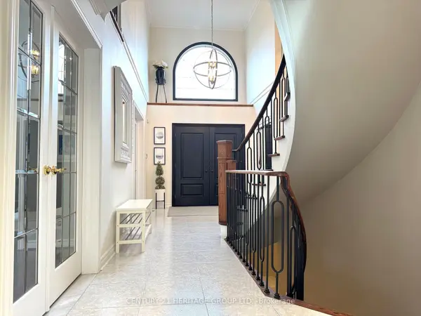 12 Lavinio CT, Vaughan, ON L6A 1V8