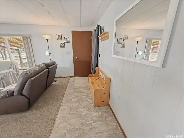4372 Price AVENUE, Gull Lake, SK S0N 1A0