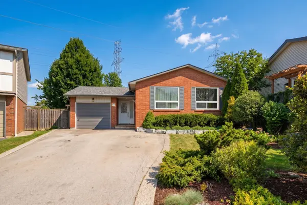 3141 Bentworth DR, Burlington, ON L7M 1V9