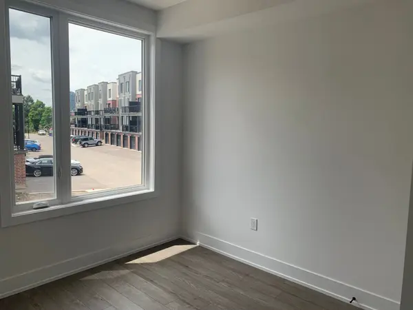 99 Roger ST #51, Waterloo, ON N2J 0G1