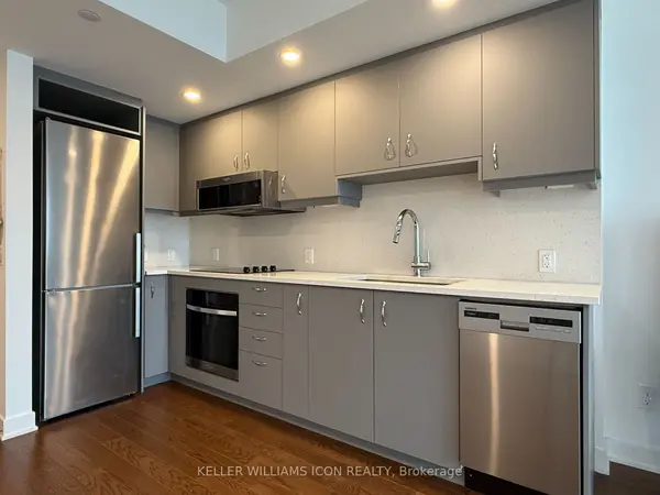 340 Queen ST #2210, Ottawa Centre, ON K1R 0G1