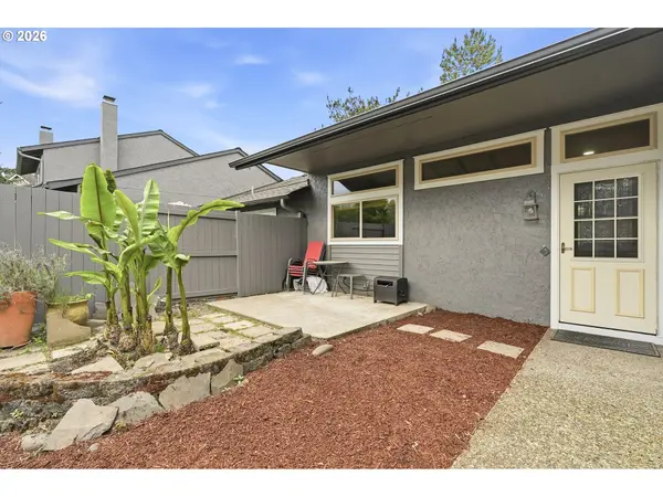 28612 SW ASH MEADOWS BLVD #30, Wilsonville, OR 97070