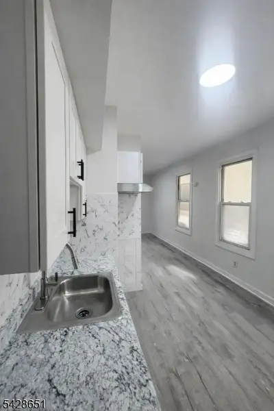 504 Bond St, Elizabeth City, NJ 07206