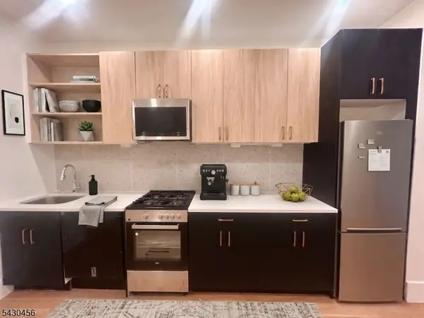 50 Grace St #2R, Jersey City, NJ 07307