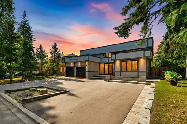 32 Colton CRES S, Vaughan, ON L4L 3L7
