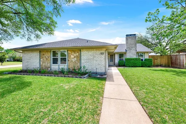 1912 Richland Drive,  Richardson,  TX 75081