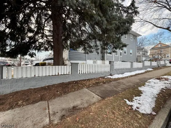 104 Hadley Ave, Clifton City, NJ 07011