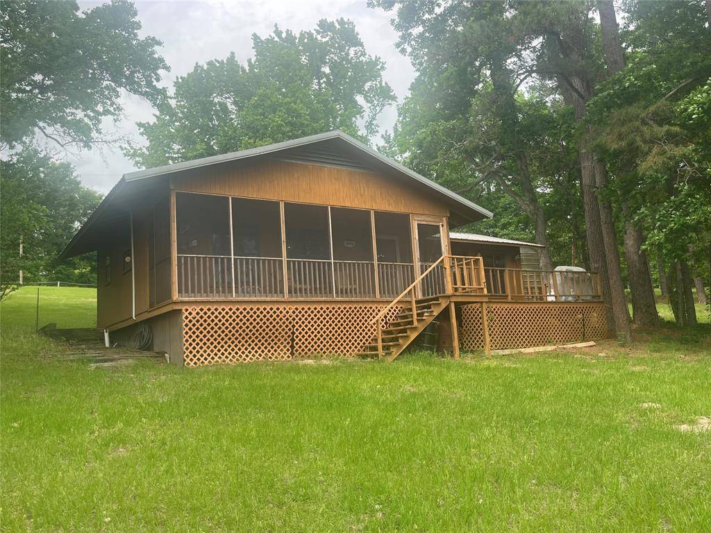 130 Private Road 8232, Annona, TX 75550
