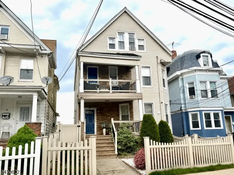 411 Chilton St, Elizabeth City, NJ 07208