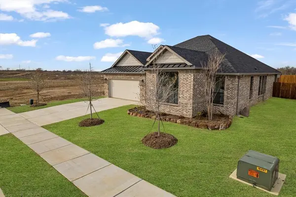 3912 Felicity Lane, Denton, TX 76207