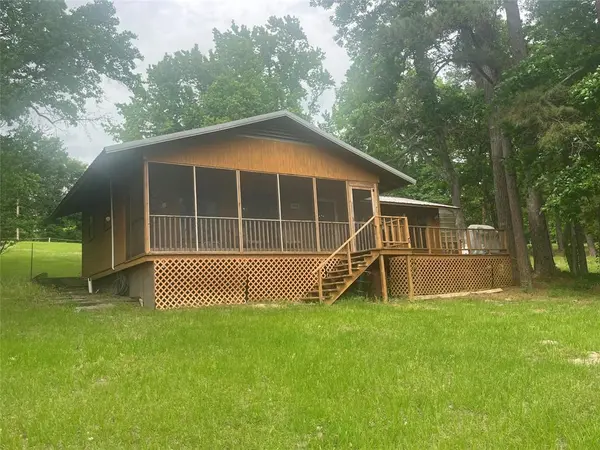 130 Private Road 8232, Annona, TX 75550