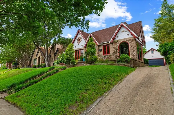6903 Vivian Avenue, Dallas, TX 75223