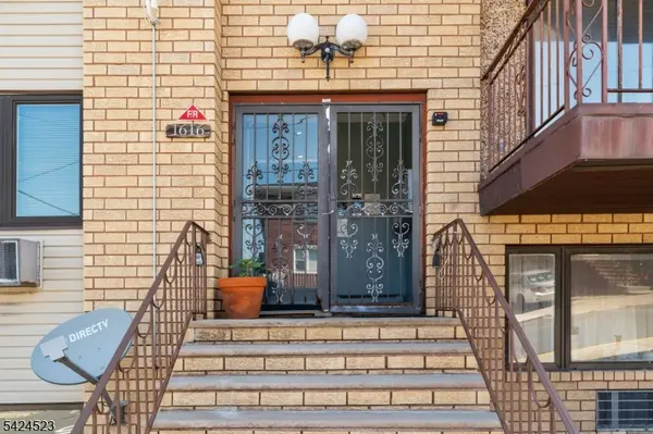 1616 74Th St, North Bergen Twp., NJ 07047